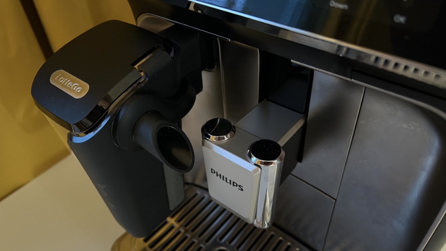 Recenze kávovaru Espresso Philips Series 5500 LatteGo: Pozvánka na kávu, která se neodmítá