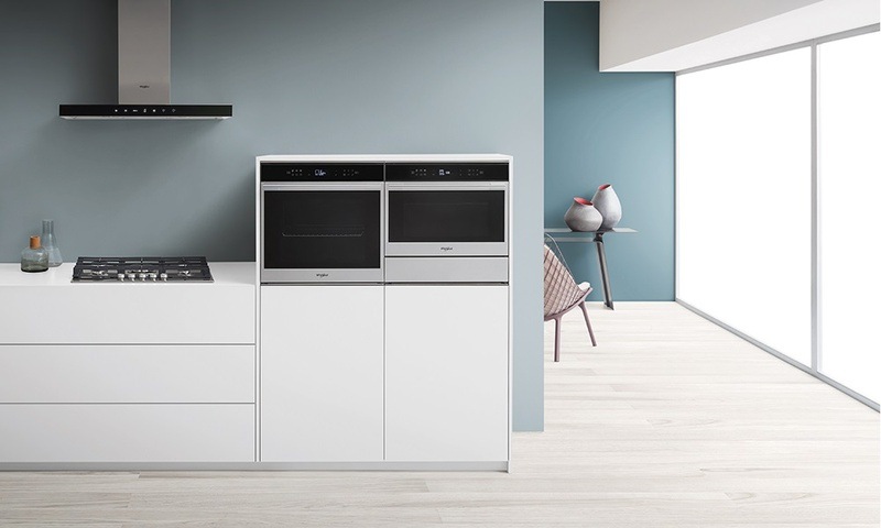 Vestavby Whirlpool: Absolutní krása v řadách W Collection, Absolute a Actual Leštěná ocel Whirlpool vestavné trouby