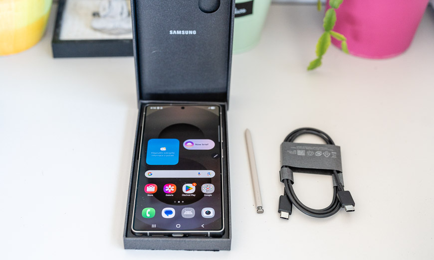 Recenze: Samsung Galaxy S25 Ultra – Volání (z) budoucnosti Samsung Galaxy S25 Ultra v krabičce
