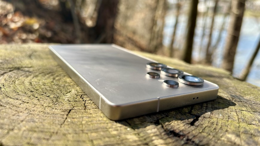 Recenze: Samsung Galaxy S25 Ultra – Volání (z) budoucnosti Samsung Galaxy S25 Ultra, šedý