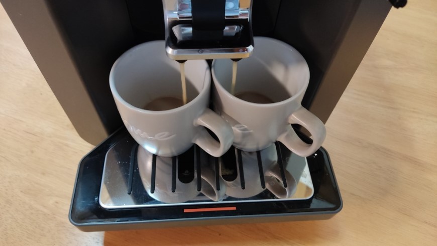 Recenze: Kávovar Krups EA912HF0 Sensation Milk připraví nadýchanou mléčnou pěnu jedním stiskem Krups Sensation Milk