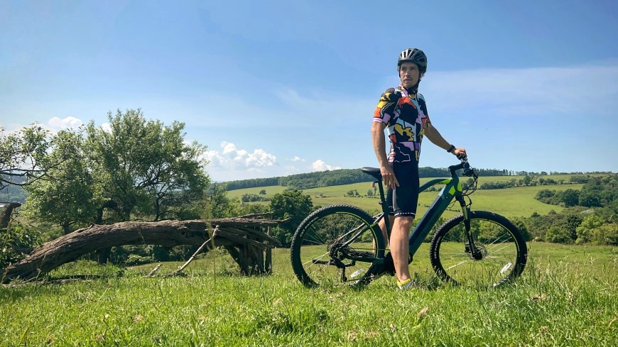 Recenze: Elektrokolo GoGEN Campo MX 720 – Když srdce velí Go a dobrodružství máte v GENech Horské elektrokolo GoGEN Campo MX 720 v terénu
