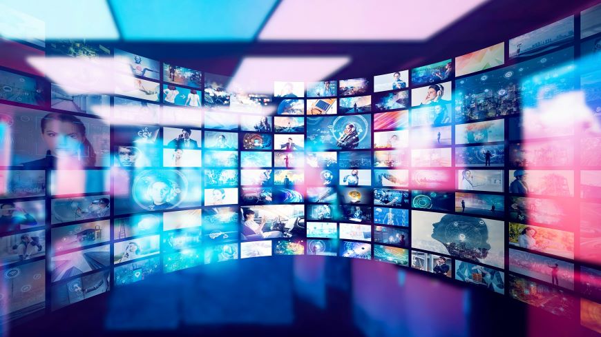 Co nového se událo v červenci? Omrkneme nejtenčí skládačku, OLED televize i novou kolekci Kenwood Go Technologické novinky