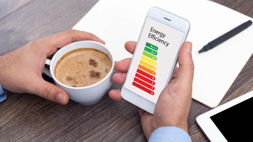 Energetické štítky v roce 2025. Nově se s nimi setkáte i u mobilů Energetický štítek mobil
