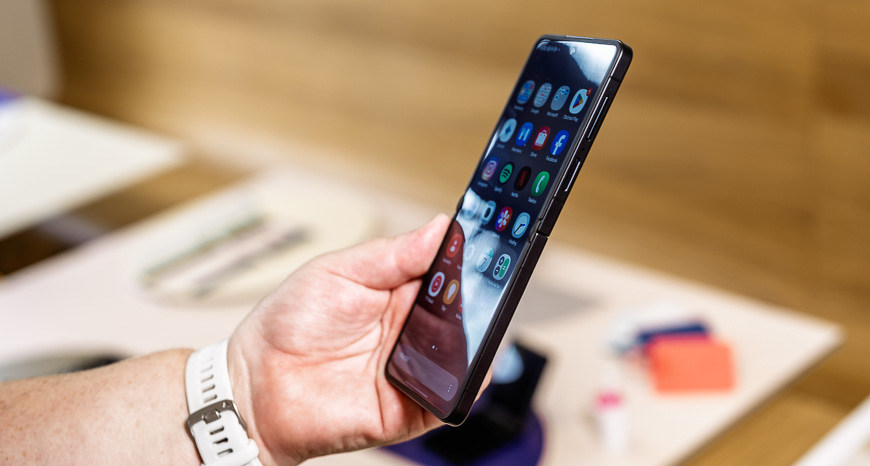 Ohromující Z Fold7, Z Flip7 i Watch8 s lunetou a AI. Samsung odhalil parádní novinky Galaxy Samsung Galaxy Z Fold7