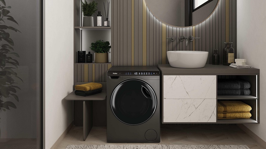 Kompaktní pračky Haier Mini Drum a Candy Mini Aqua najdou místo všude antracitová minipračka haier v koupelně