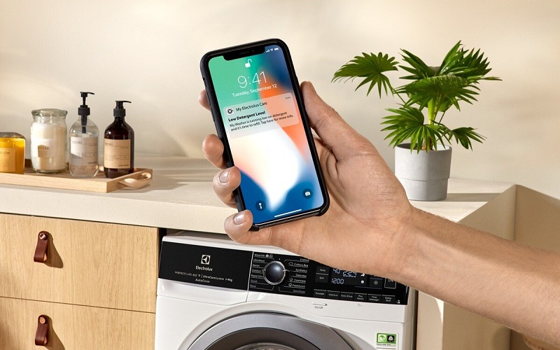 Vyžadujete špičkovou péči o vaše prádlo? Svěřte ho pračce Electrolux 700 SteamCare UniversalDose Pracky Electrolux mobilni aplikace