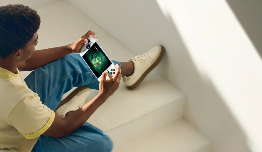Handheld ROG Xbox Ally