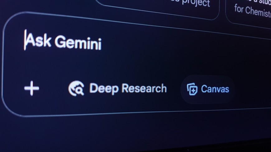 Jak využít umělou inteligenci v podnikání Virtuální prostředí chatu s Gemini, populárním AI asistentem od společnosti Google