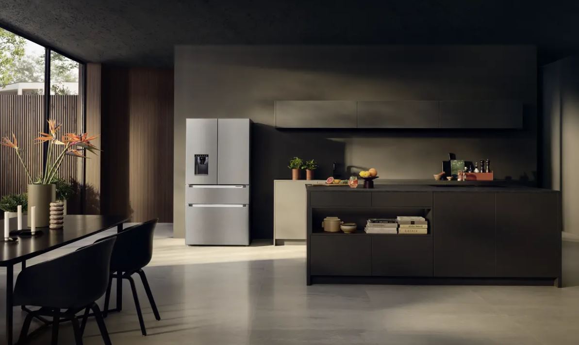 americka lednice Liebherr v moderni kuchyni