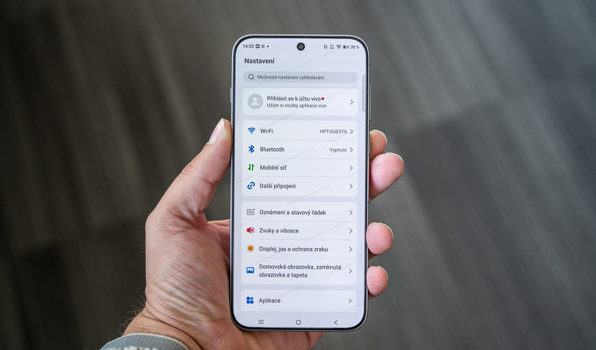Recenze: Vivo X300 Pro – S králem zoomu určitě nešlápnete vedle vivo X300 Pro