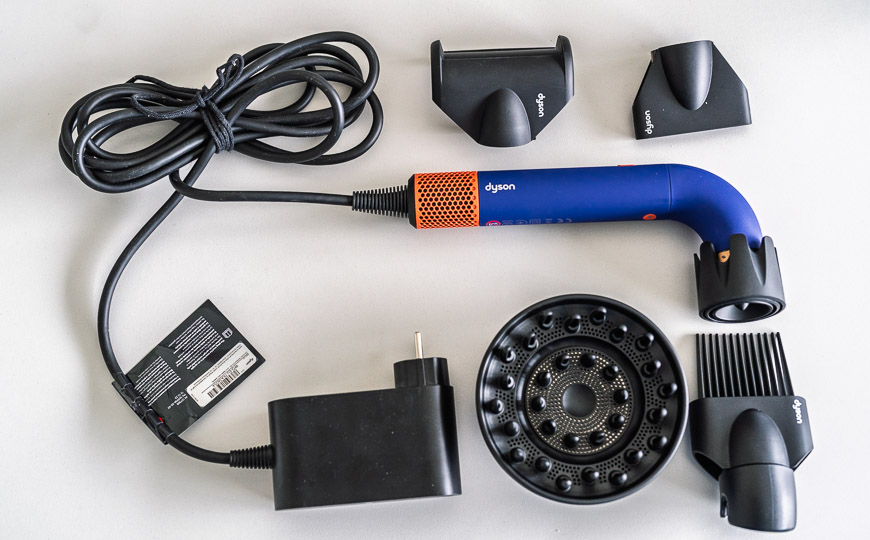 fén Dyson Supersonic s příslušenstvím 