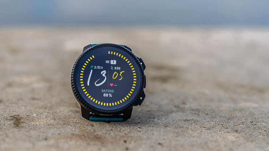 Recenze: Suunto Vertical 2 – Nejlepší parťák každého dobrodruha Displej chytrých hodinek Suunto Vertical 2