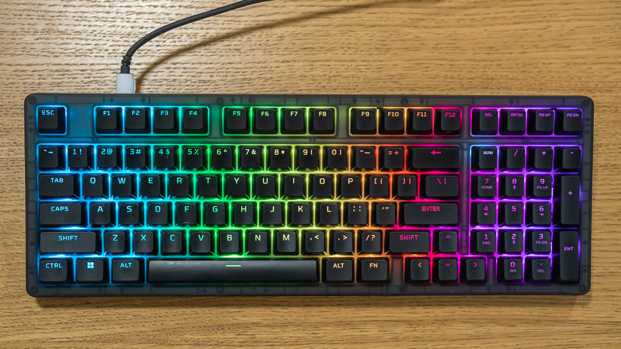 Nové herní klávesnice HyperX: tři RGB zbraně pro vítězství ve hře Klávesnice HyperX Origins 2 1800 s RGB podsvícením