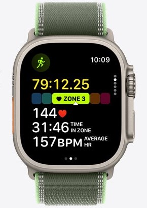 Proč si pořídit Apple Watch? Apple Watch Ultra 3 zachycující běh v zóně 3