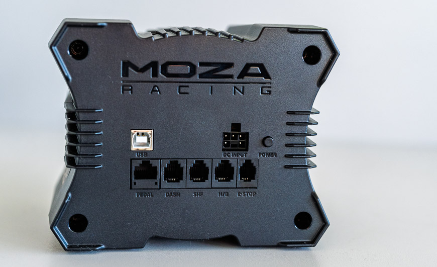 základna Moza Racing R5