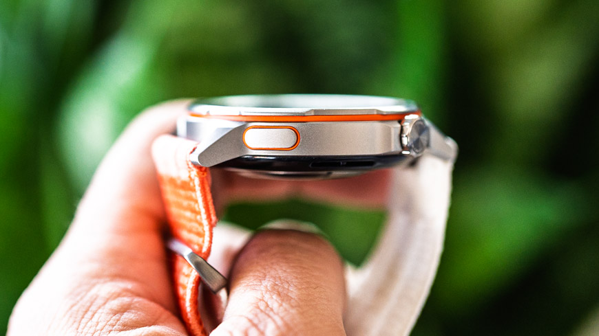 Chytré hodinky Huawei Watch GT Runner 2 z boční strany