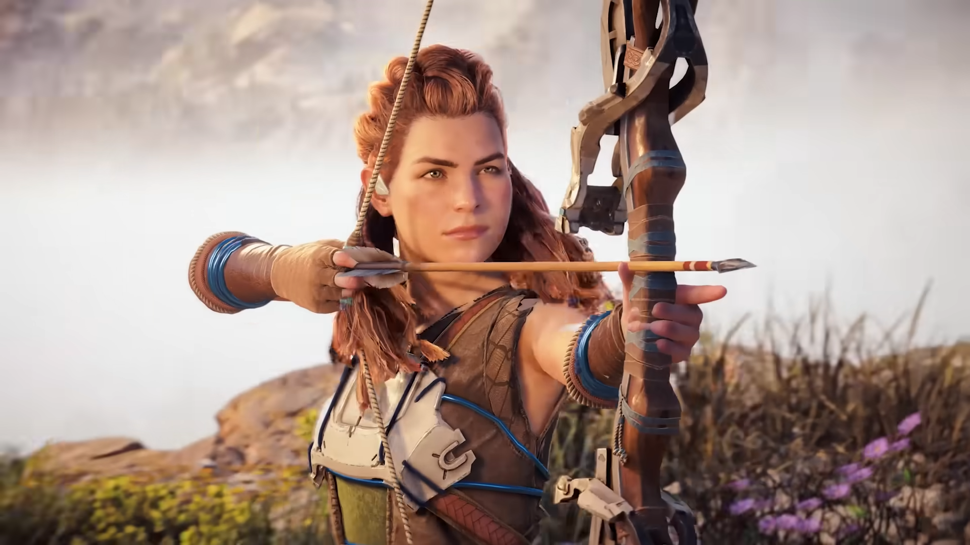 Aloy míří lukem, screenshot z traileru na Horizon Zero Dawn Remastered