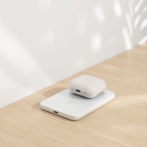 Kupujete novou powerbanku? Jděte rovnou do semi-solid, nabídne víc energie i vyšší výkon AirPods Pro se nabíjí na magnetické powerbance s technologií semi-solid