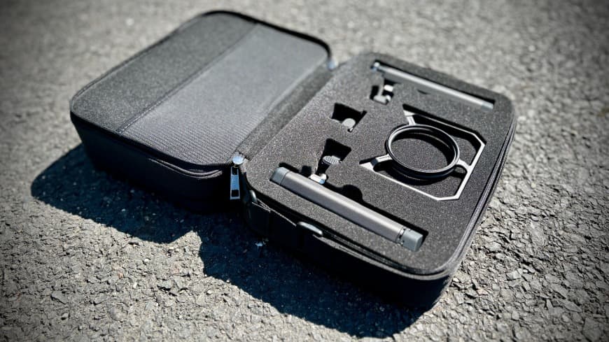vivo SmallRig Pro Video Rig Kit, rozložený v terénu.
