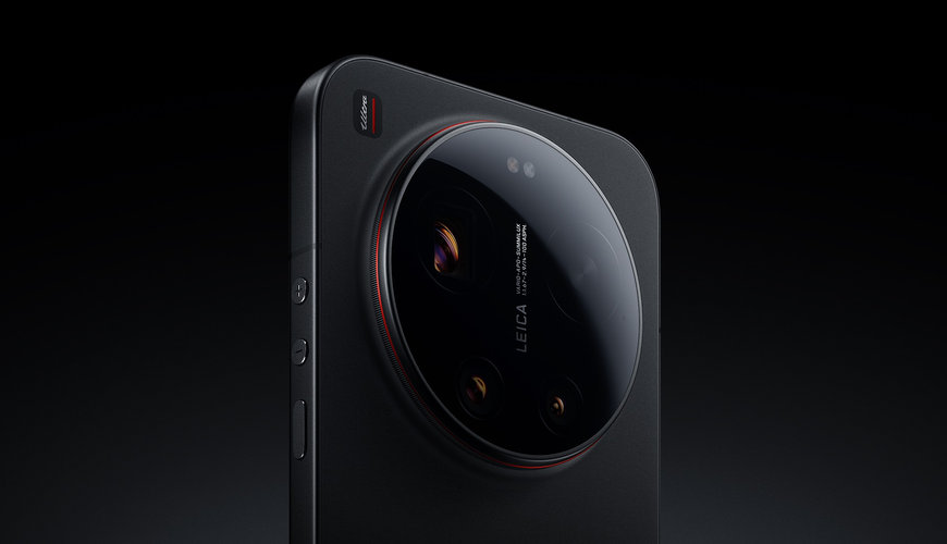 detail fotomodulu Leica černého mobilu Xiaomi 17 Ultra