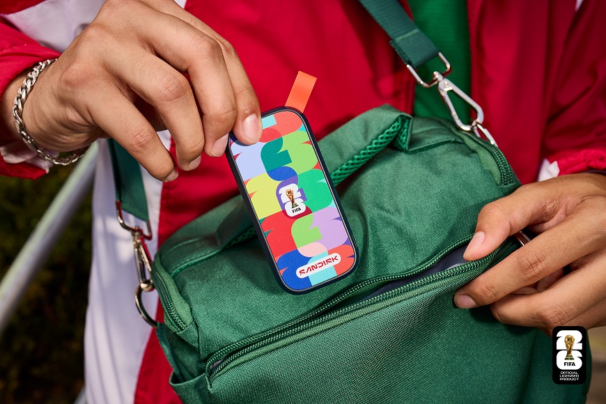 Fotbaloví fanoušci, zbystřete! Ulovte nejen stylovou USB píšťalku Sandisk v designu FIFA World Cup 2026 SANDISK Portable SSD: FIFA World Cup 2026™ Edition