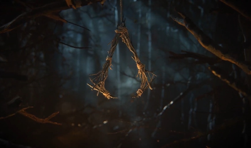 Assassin’s Creed Hexe: Kladivo na čar… asasíny nebude obsahovat magii Symbol Assassin's Creed upletený z proutí visí ze stromu