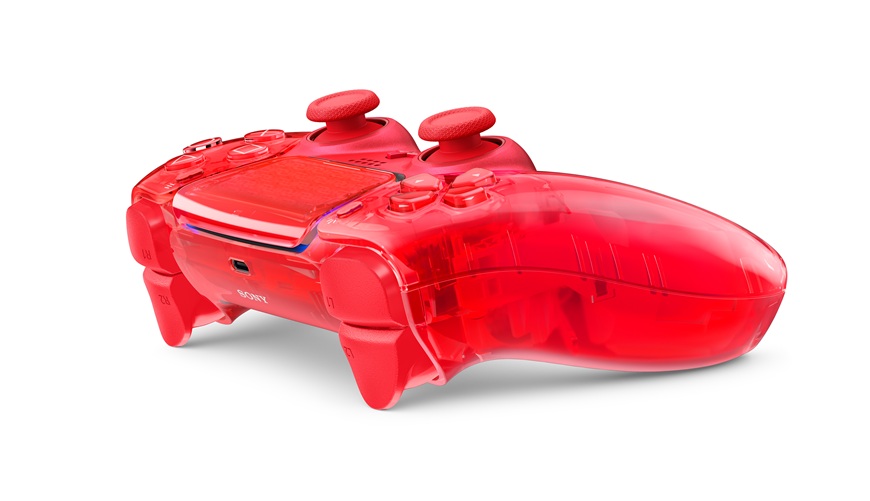 Nové ovladače DualSense pro PS5: kolekce Prism přináší průsvitné trio Ležící ovladač DualSense v provedení Flare Orange natočený mírně doleva