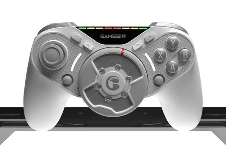 Hráči, pozor! Nový ovladač Swift Drive kombinuje gamepad a volant v jednom Herní ovladač Swift Drive