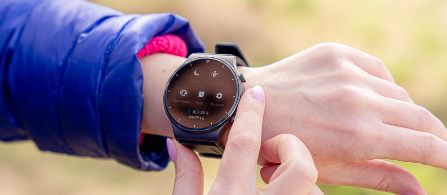 Huawei Watch GT 2 Pro na ruke