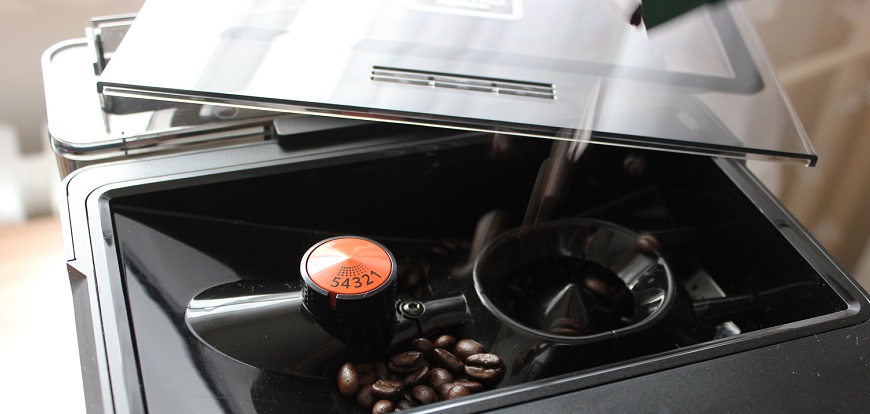 Recenze: Espresso Krups Intuition Preference EA873810 – káva podle vašeho gusta Krups Intuition Preference 03