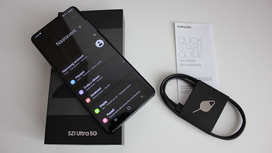 Recenze Samsung Galaxy S21 Ultra 5G: Vlajková loď sbírá ovace S21_Ultra_5G_10