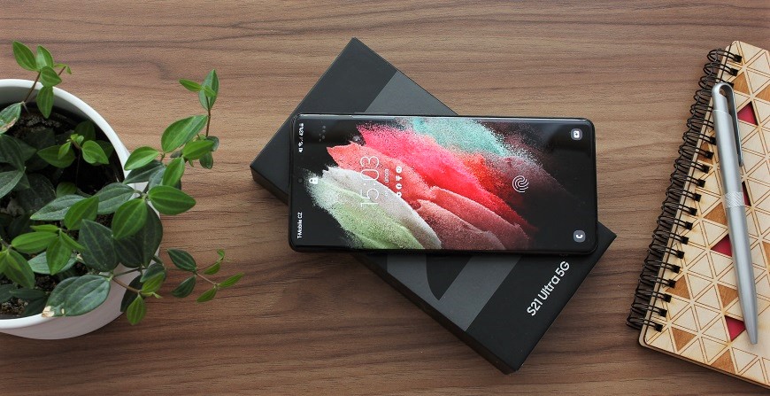 Recenze Samsung Galaxy S21 Ultra 5G: Vlajková loď sbírá ovace ctecka_otisku_2