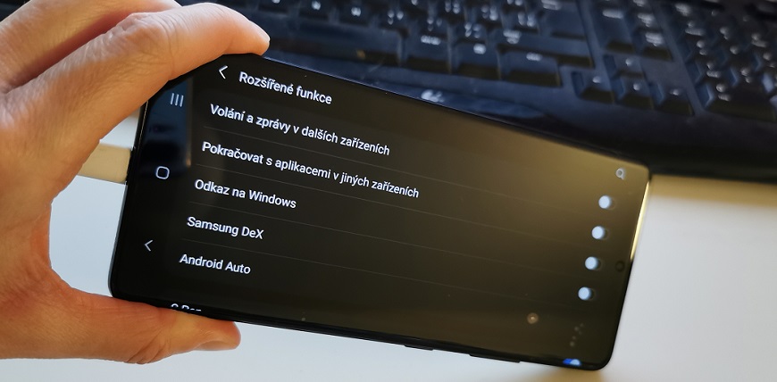 Recenze Samsung Galaxy S21 Ultra 5G: Vlajková loď sbírá ovace propojeni_s_pc