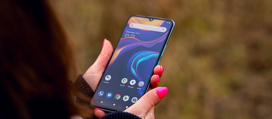 Recenze vivo Y70: Skvěle vybavený elegán vivo Y70