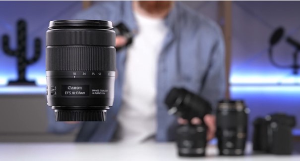 Video: Fotoškola s Canonem - jak vytvořit makro fotografie Fotoškola s Canonem - macro