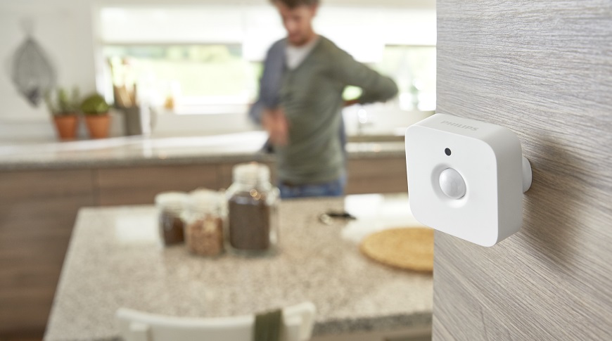 Chytré osvětlení Philips Hue: Ovládejte osvětlení pomocí telefonu Philips_Hue-pohybovy_senzor-02