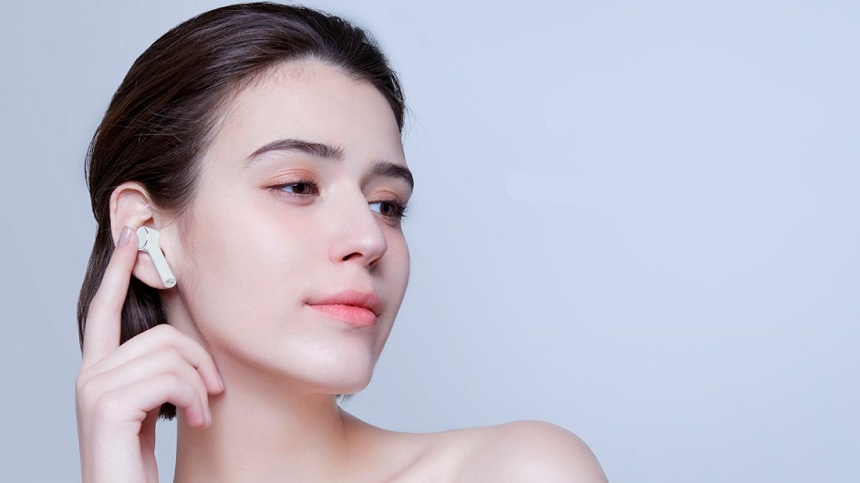 Tipy na dárky od Xiaomi: Smartphony i elektrokoloběžky Wireless Earphones