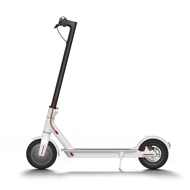 Tipy na dárky od Xiaomi: Smartphony i elektrokoloběžky Xiaomi Mi Electric Scooter 2