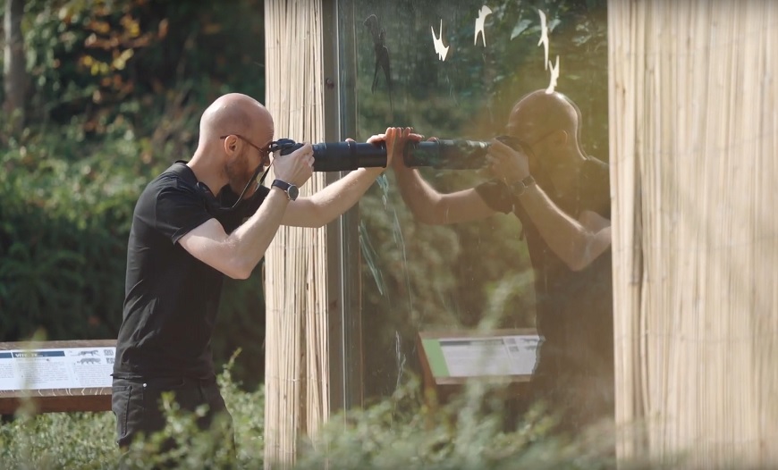 Video: Fotoškola s Canonem – jak fotit zvířata v ZOO Fotoskola s Canonen - pres sklo