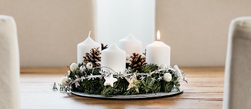 Vyrábíme adventní věnce Vyrábíme adventní věnce