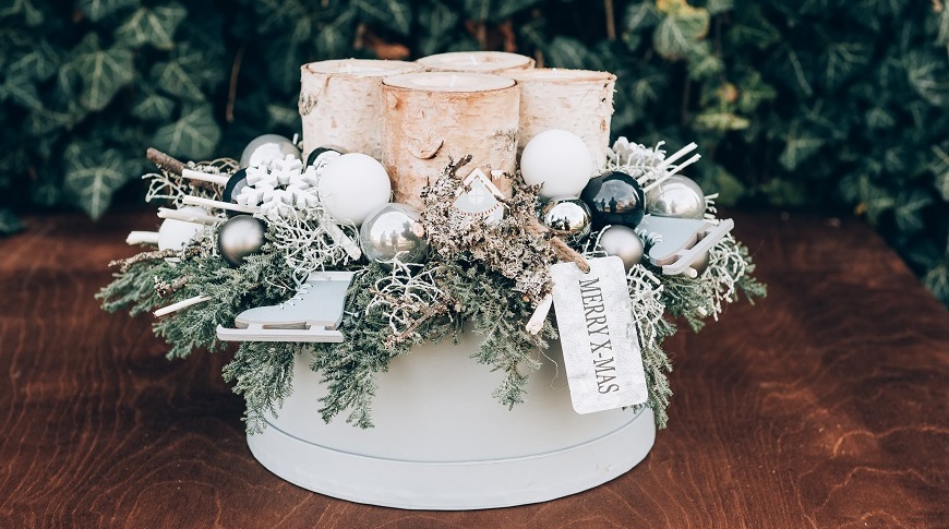 Vyrábíme adventní věnce Vyrábíme adventní věnce