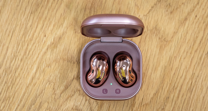 Recenze sluchátek Samsung Galaxy Buds Live: Šperky v uších Samsung Galaxy Buds Live