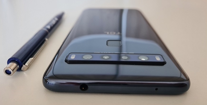 Recenze TCL 10L: Dobrý výkon za dobrou cenu mobilní telefon TCL 10L
