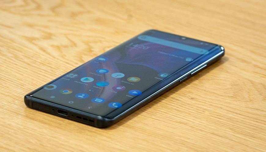 Recenze TCL 10Pro: Displej jako z televize 36_TCL_10_PRO
