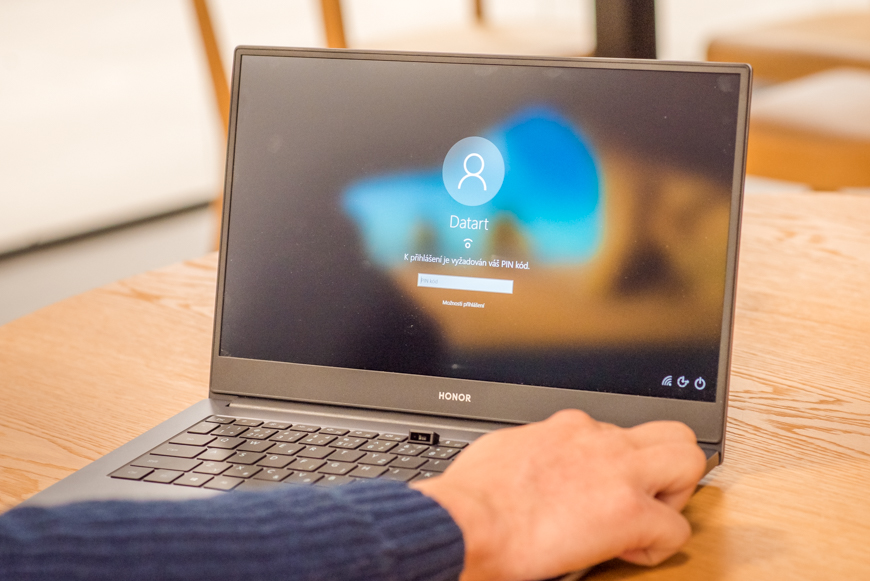 Recenze notebooku Honor MagicBook: perfektní kompromis honor_magicbook