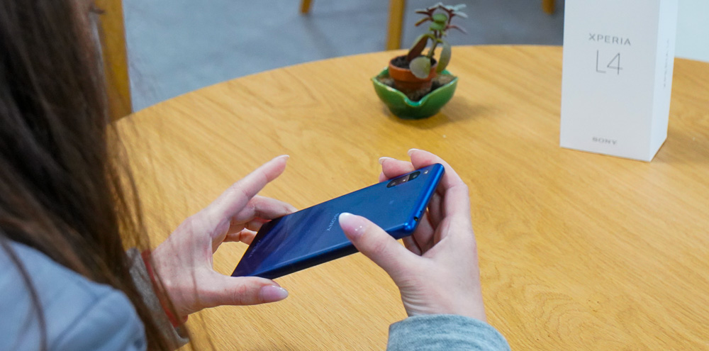 01_Sony_Xperia_L4