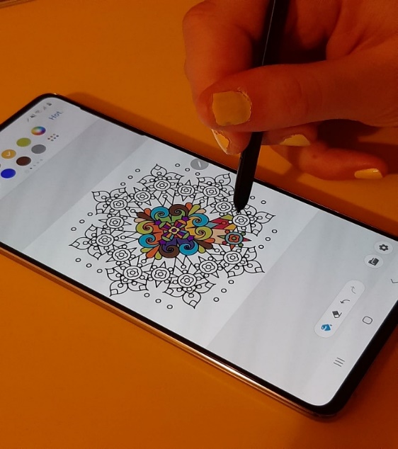 Recenze Samsung Galaxy Note10 Lite: Odlehčená verze se stylusem Samsung_Galaxy_Note_10_Lite_omalovanky