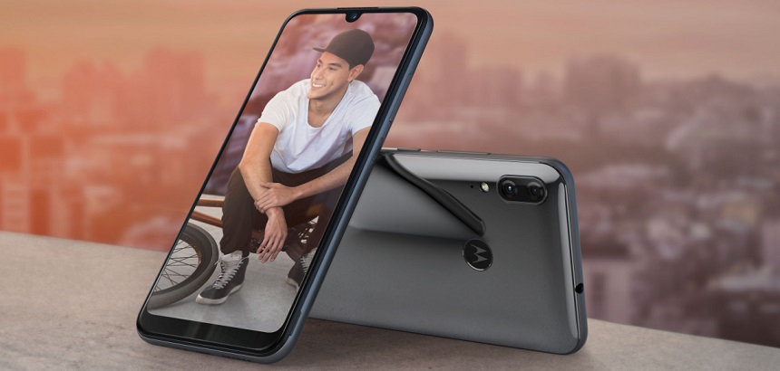 Recenze smartphonu Motorola E6 Plus: Kvalita pro nenáročné? Motorola E6 Plus