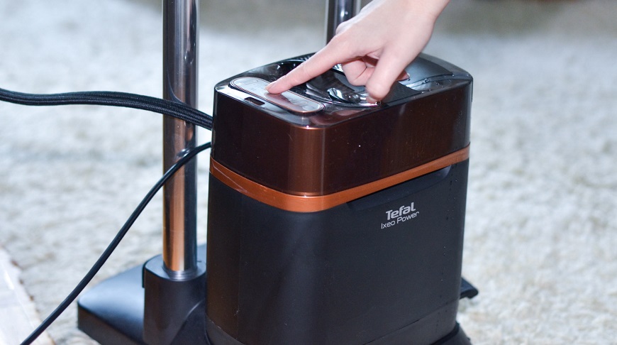 Recenze parního napařovače oděvů Tefal IXEO POWER QT2020E0: Žehlení vás začne bavit napařovač Tefal IXEO POWER QT2020E0